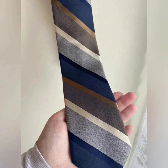 Bruno Piattelli 100% Silk Tie New with Tags Blue & Brown Diagonal Stripes - Picture 3 of 6